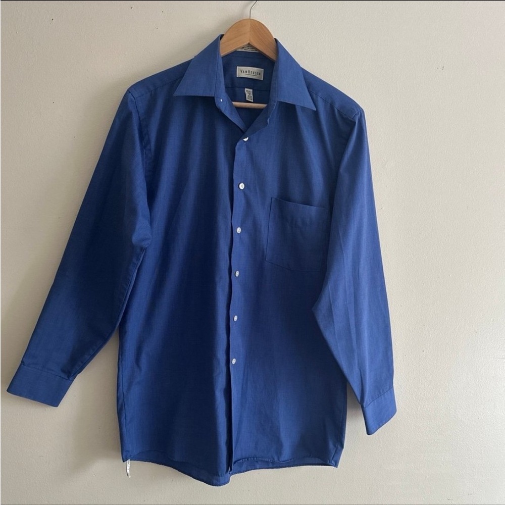 Van Huesen Button-Front Blue Long Sleeve Dress Shirtt